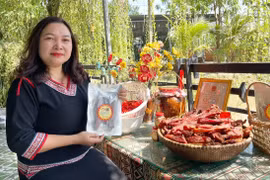 Phụ nữ Jrai khởi nghiệp từ tài nguyên sẵn có