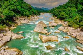 Những tuyệt tác thiên nhiên: Hầm Hô - bản tình ca của đá và nước