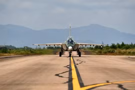 Máy bay quân sự rơi ở Bình Định