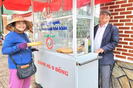 Tủ bánh mì 0 đồng làm ấm lòng người nghèo