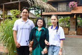 TP.HCM nghĩa tình: Mẹ Việt đỡ đầu sinh viên Lào, Campuchia