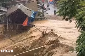 Cảnh báo lũ quét, sạt lở đất ở 10 tỉnh Trung Bộ, Tây Nguyên và Nam Bộ