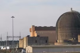 Ông Trump ký sắc lệnh khôi phục sức mạnh năng lượng hạt nhân của Mỹ