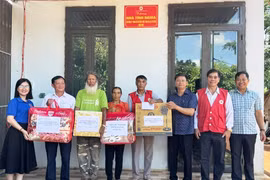 Mái ấm nghĩa tình 