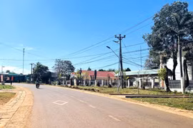 Khơi nội lực, gắn giảm nghèo với xây dựng nông thôn mới