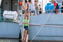 TP.HCM nghĩa tình: Tấm lòng người lính nơi đầu sóng