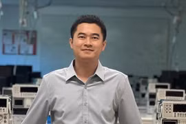 Chàng trai Tây Nguyên tò mò với bong bóng xà phòng đến hành trình thành Tiến sĩ