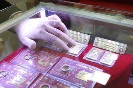 Giá vàng SJC tăng mạnh, bỏ xa vàng nhẫn