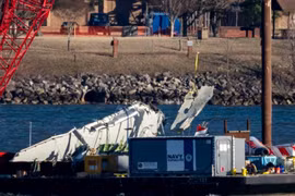 Tìm thấy toàn bộ 67 nạn nhân trong thảm kịch va chạm máy bay ở Mỹ