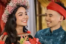 Clip Hoa hậu H'Hen Niê xúc động rơi nước mắt khi nói về cuộc sống 'rất màu hồng' sau hôn nhân