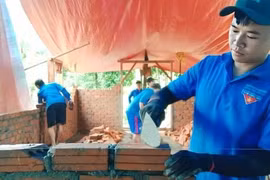 Từ đôi bàn tay trắng, nam thanh niên xây nhà miễn phí cho người nghèo