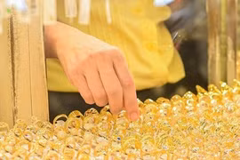 Giá vàng giảm rất mạnh