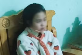 Đuổi học 1 năm 4 học sinh 'đánh hội đồng' bạn học gãy đốt sống cổ