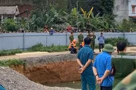 Danh tính người đi xe máy mất tích khi lao xuống 'hố tử thần' trên quốc lộ