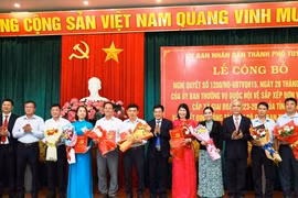 Công bố Nghị quyết của Quốc hội sắp xếp lại các xã, phường ở TP Tuy Hòa