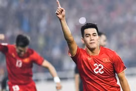 Tiền đạo Nguyễn Tiến Linh nhận giải Thanh niên sống đẹp năm 2024