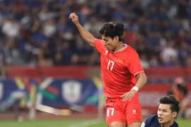 CLB CAHN được VFF thưởng nóng, HLV Polking trở thành đối thủ cực kỳ đáng gờm