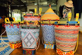 Người gùi hơ’mon về đâu