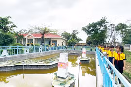 Đưa mô hình biển, đảo vào học đường