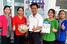 Học sinh làm thực phẩm chay từ vỏ sầu riêng