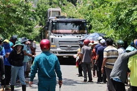 Làm rõ việc hàng trăm người ngăn doanh nghiệp khai thác khoáng sản ở Lâm Đồng