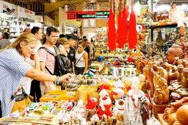 'Nóng' với du lịch dịp lễ 30-4 và 1-5