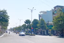 Đường Hai Bà Trưng (TP. Pleiku) được đầu tư nâng cấp ngày càng hiện đại và khang trang. Ảnh Minh Tiến