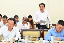 Làm nhẹ chính mình để bay cao, vươn xa