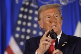 Nhà báo nổi tiếng tiết lộ 7 cuộc điện thoại của ông Trump với ông Putin