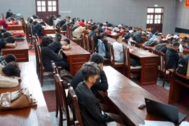 Bắt 343 người Việt Nam ở Campuchia lừa đảo xuyên quốc gia