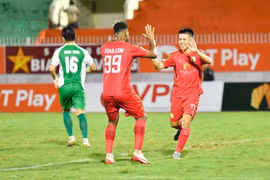 Câu lạc bộ Quy Nhơn United đã có chiến thắng quan trọng trên sân nhà trong khuôn khổ vòng 6 Giải bóng đá hạng Nhất quốc gia - Bia Sao Vàng 2025-2026. 