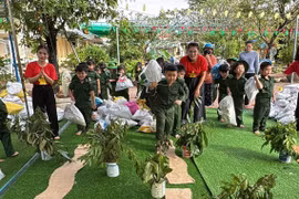 Trường Mầm non Hoài Xuân tổ chức hoạt động trải nghiệm chào mừng Ngày thành lập Quân đội nhân dân Việt Nam