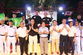 Võ đường Kim Huệ và Kim Hoàng đoạt cúp vô địch toàn đoàn 