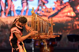 Nhịp cồng chiêng, hào khí võ cổ truyền lan tỏa tại Nhật Bản. 