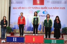 Hồ Thị Thanh Hồng (thứ 2 từ trái sang) là niềm hy vọng lớn của Gia Lai tại các giải vô địch quốc gia. Ảnh: Liên đoàn Cờ tướng Việt Nam