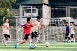 Câu lạc bộ bóng đá Bùi Thị Xuân tổ chức giải bóng đá giao lưu cho hơn 50 cầu thủ nhí 