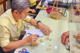 Giá vàng miếng SJC, vàng nhẫn lại vượt 106 triệu đồng