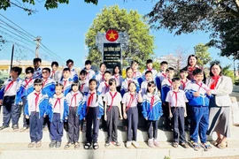 Kết nạp đoàn viên, đội viên tại “địa chỉ đỏ”: Bồi đắp lòng yêu nước, tinh thần cống hiến