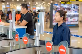 Khách bay hãng nào đã có thể làm thủ tục bằng VNeID ở sân bay Nội Bài, Tân Sơn Nhất?