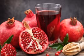 Trên 55 tuổi, nên thường xuyên ăn quả lựu