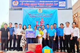 Cộng đồng doanh nghiệp chung tay xóa nhà tạm, nhà dột nát