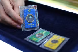 Giá vàng tăng lên gần 99 triệu đồng