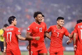 Xuân Son ghi 2 bàn, tuyển Việt Nam thắng Thái Lan