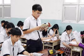 Điểm thi môn toán, văn tốt nghiệp THPT các địa phương ra sao?