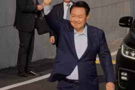 Ông Yoon Suk Yeol rời dinh tổng thống, về làm thường dân