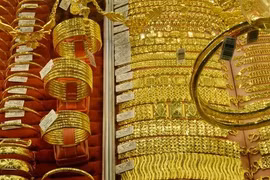Giá vàng miếng, vàng nhẫn lại vượt 93 triệu đồng/lượng trong sáng 6-3