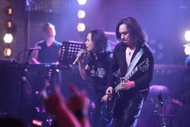 "We are the wall" - Đêm nhạc kỷ niệm 30 năm thành lập ban nhạc Bức Tường.