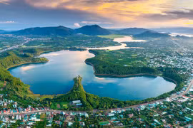 Pleiku: Thành phố trẻ trên cao nguyên xanh