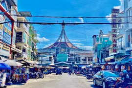 Trung tâm thương mại Pleiku xuống cấp, tiểu thương lo lắng