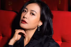 Vì sao Hồng Ánh chọn kín tiếng đời tư?